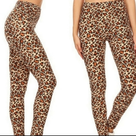 Pants - Women's cheetah print leggings